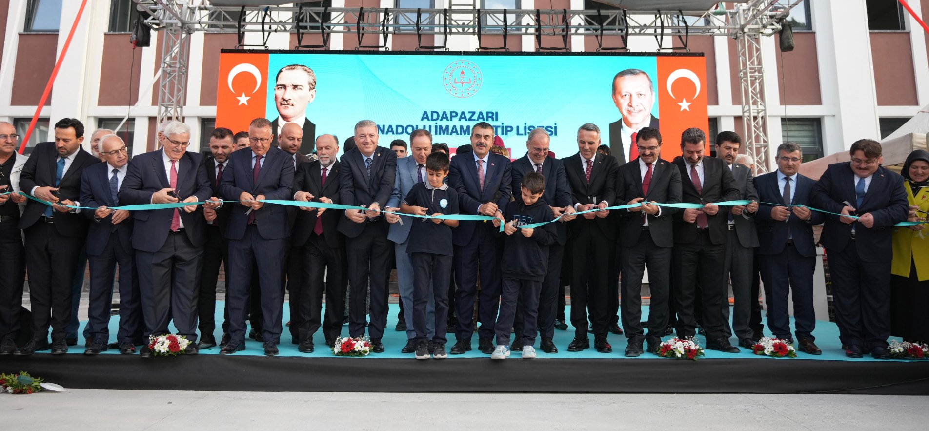 BAKAN TEKİN, ADAPAZARI ANADOLU İMAM HATİP LİSESİNİN AÇILIŞINI YAPTI